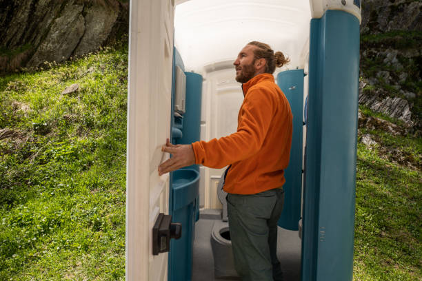 Best Portable restroom trailer rental  in New Holstein, WI